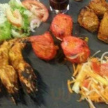 Madras Café Sport Comida