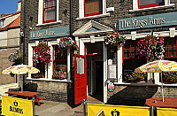 The Kings Arms inside