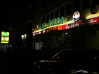 Mr. Pizza Thaixpert Frankfurt Am Main outside