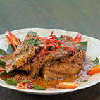 Baan Mai Rim Nahm food