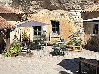 Les Caves de la Genevraie inside