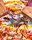 Blaze Pizza South Edmonton Commons food