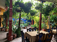 Restaurante Portón del Parque inside