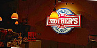 Mothers Pizza inside