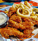 Hooters on Johns Pass food