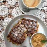 Barcomi’s Café Kaffeerösterei Comida