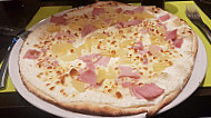 Pasta Pizzeria Via Toscane food