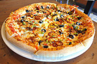 Five Pizza Original food