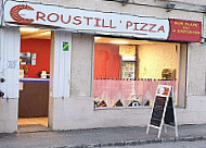 Croustill' Pizza inside