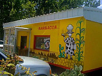 Taco Vaca outside
