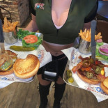 Bombshells Comida