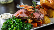 The Chilworth Arms food