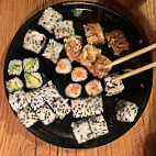 Gresi Sushi food