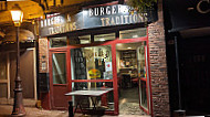 Burger Et Traditions inside