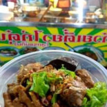 ร้านก๋วยเตี๋ยวไก่ตุ๋นสูตรแม่กิม Comida
