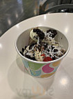 Yogurtland food