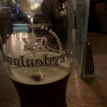 Nellie Pub Comida