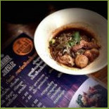 เตี๋ยวก่อน หน้าม ศิลปากร นครปฐม Comida