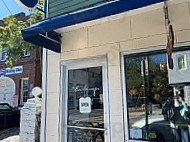 The Harbinger Cafe Bakery outside