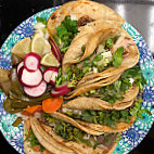 Thyda's Tacos food