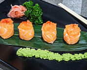 Supremo Sushi food