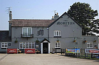 The Moreton Inn outside