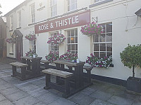 The Rose Thistle outside