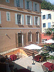 Hostellerie De Cotignac outside
