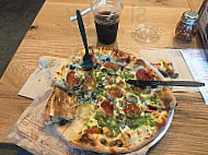 Mod Pizza food