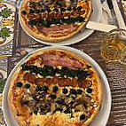 Pizzaria La Dolce Vita food