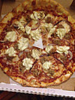 Mombo's Pizza food