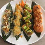 Amico Sushi Comida