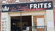 Le Royal Frites inside