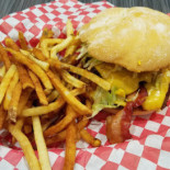 Mo' Burger Comida