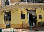 Café Des Arts inside