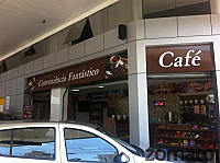 Conveniência Café outside