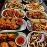 ครัวข้าวหอม ส้มตำถาดเจ้าแรกในหางดง Comida