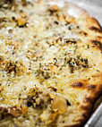 Frank Pepe Pizzeria Napoletana food