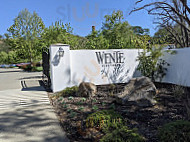 The Grill at Wente Vineyards outside