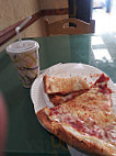 Victorio's Pizza food