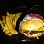 Red Robin Gourmet Burgers And Brews food