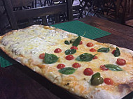 Ceravolo"s Casa Nostra Pizza de Metro food