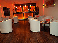 Saffron Lounge inside