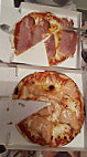 Pizza Da Tiziano food
