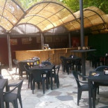 Cles Caffe Lounge Pizzeria Dentro