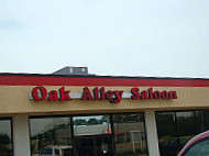 Oak Alley Saloon outside