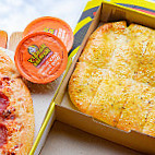 Hungry Howie's Pizza food