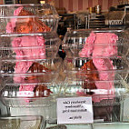 Staz-a-licious (formerly Carrie's Cakes Confections) food