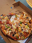 California Fried Chicken Pizza food