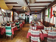 L'hacienda inside